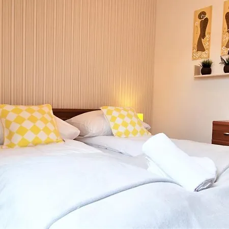 Apartament Kiezmarski Szczyt Gorace Zrodla Apartzakop アパート ザコパネ